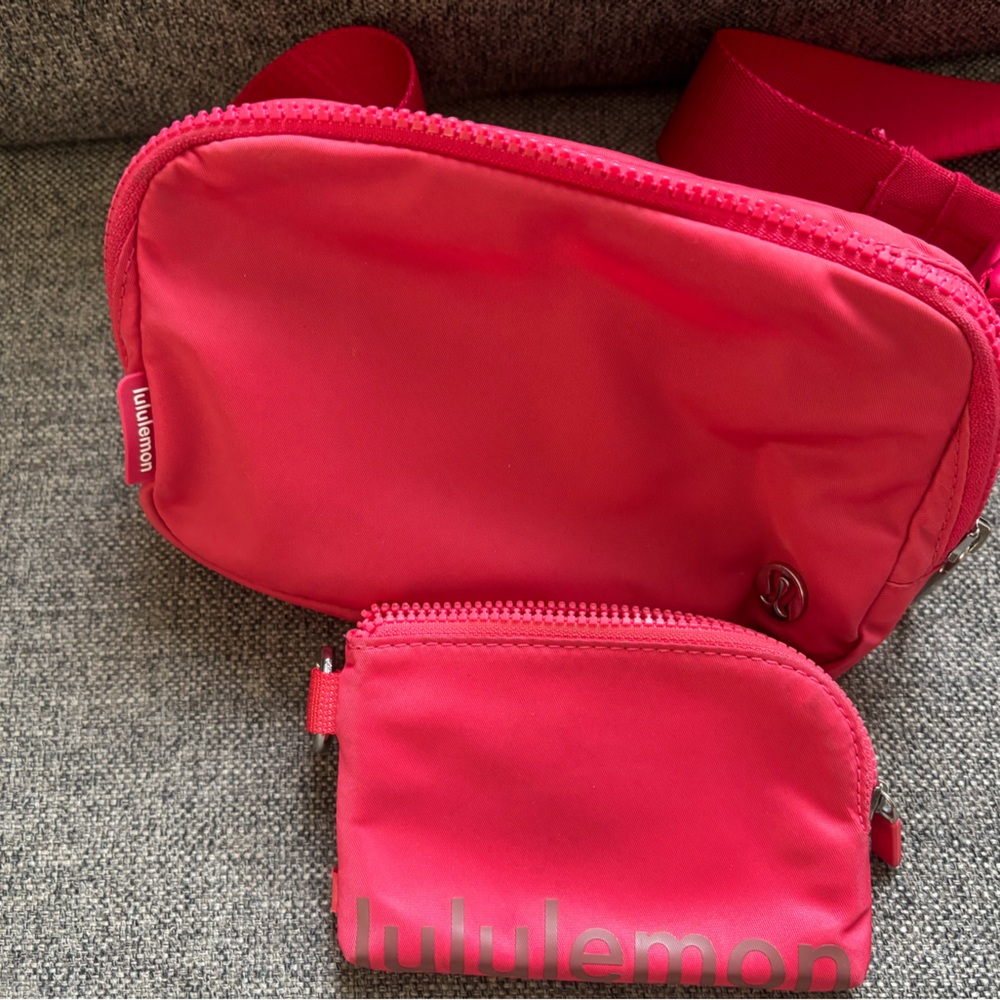 lululemon wallet, crossbody, and keychain wallet combo.